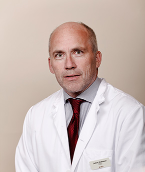 Yleislääketieteen ja sisätautien erikoislääkäri Johan Eriksson Eiran sairaalassa on erikoistunut diabeteksen ja lihavuuden hoitoon.