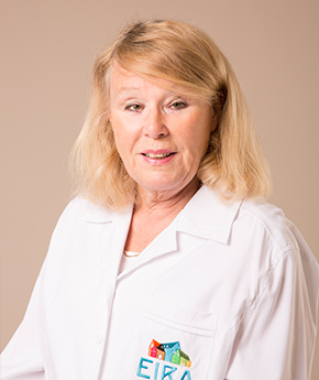 Laserhoitaja Carola Holmberg Eiran sairaalassa on erikoistunut lääketieteelliseen laserhoitoon.